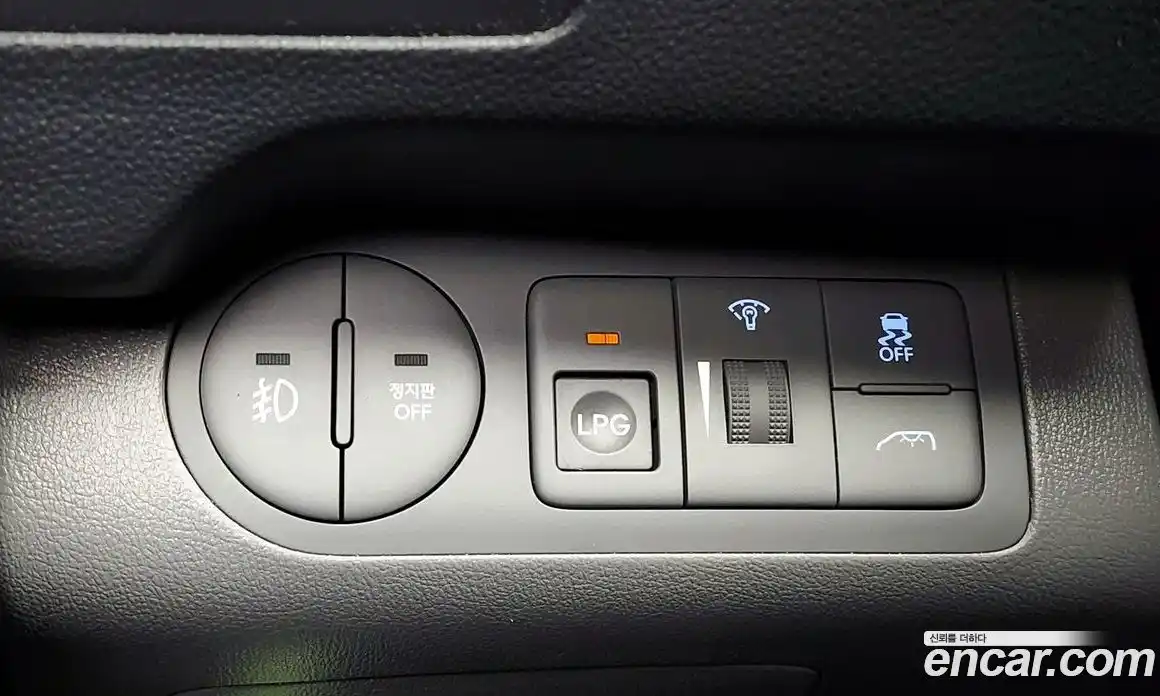 Hyundai Starex 2021 2.4 Автомат в Москве № 517810, фото 13