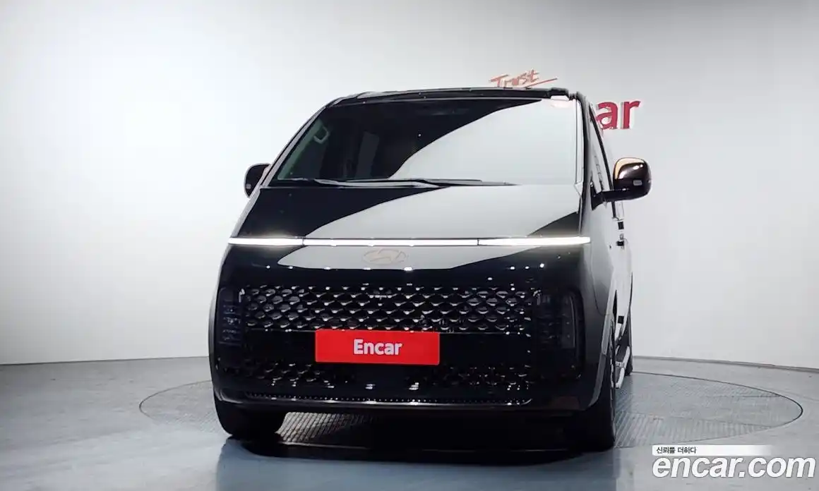 Hyundai Staria 2025 1.6 Автомат в Москве № 518093, фото 3