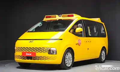 Hyundai Staria, 2023