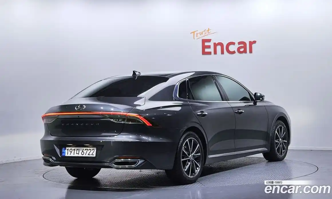 Hyundai Grandeur 2022 3.0 Автомат в Москве № 518586, фото 2