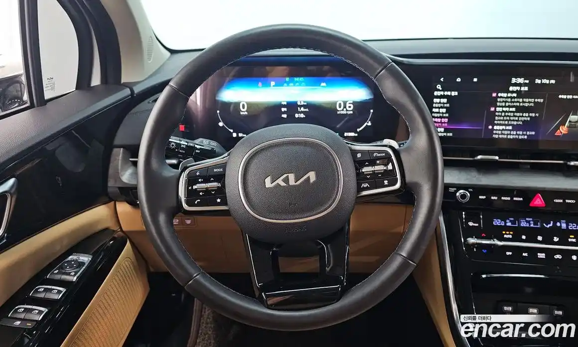 Kia Canival 2023 3.5 Автомат в Москве № 519928, фото 13