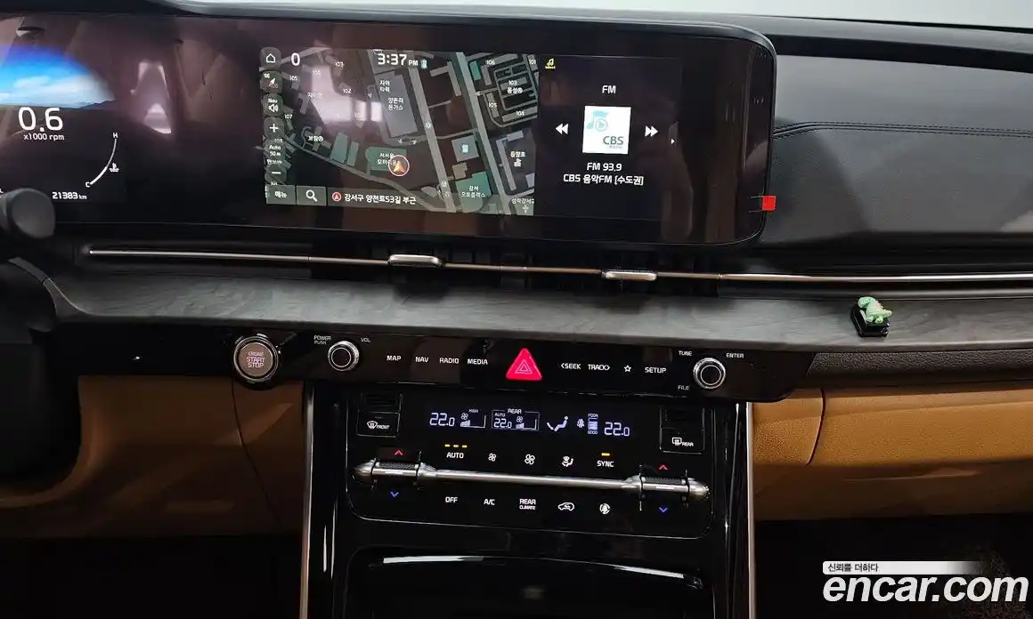 Kia Canival 2023 3.5 Автомат в Москве № 519928, фото 14