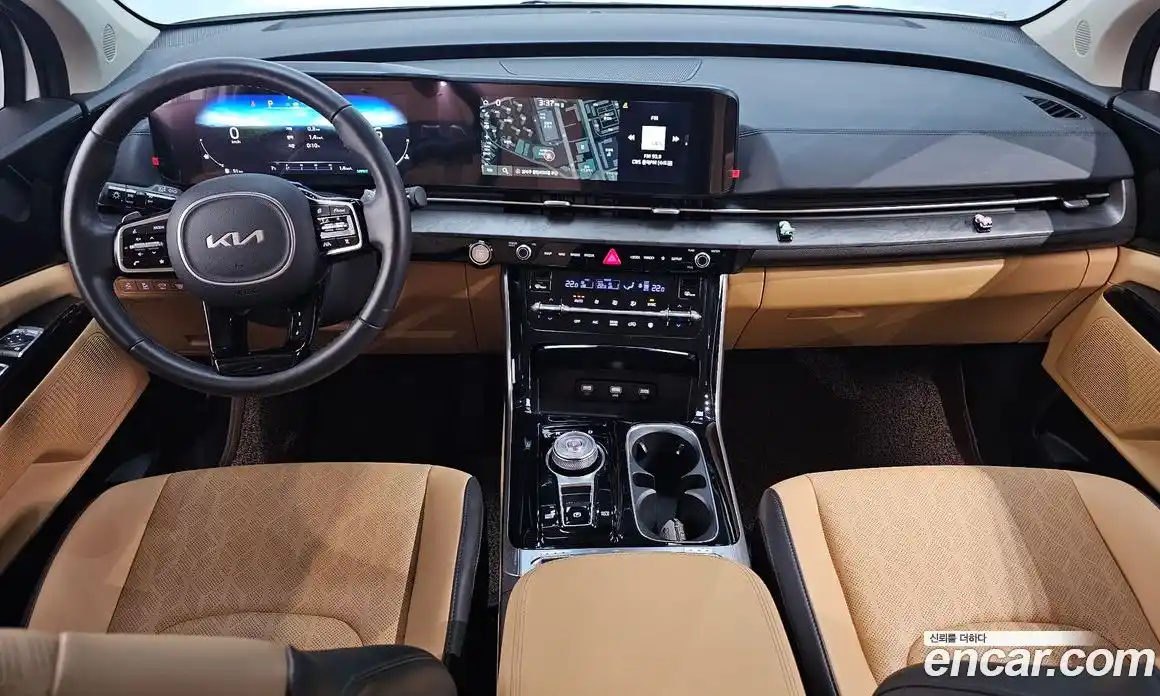 Kia Canival 2023 3.5 Автомат в Москве № 519928, фото 7