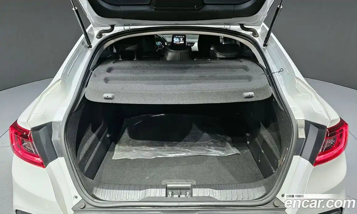 Renault XM3 2023 1.6 Автомат в Москве № 521209, фото 20