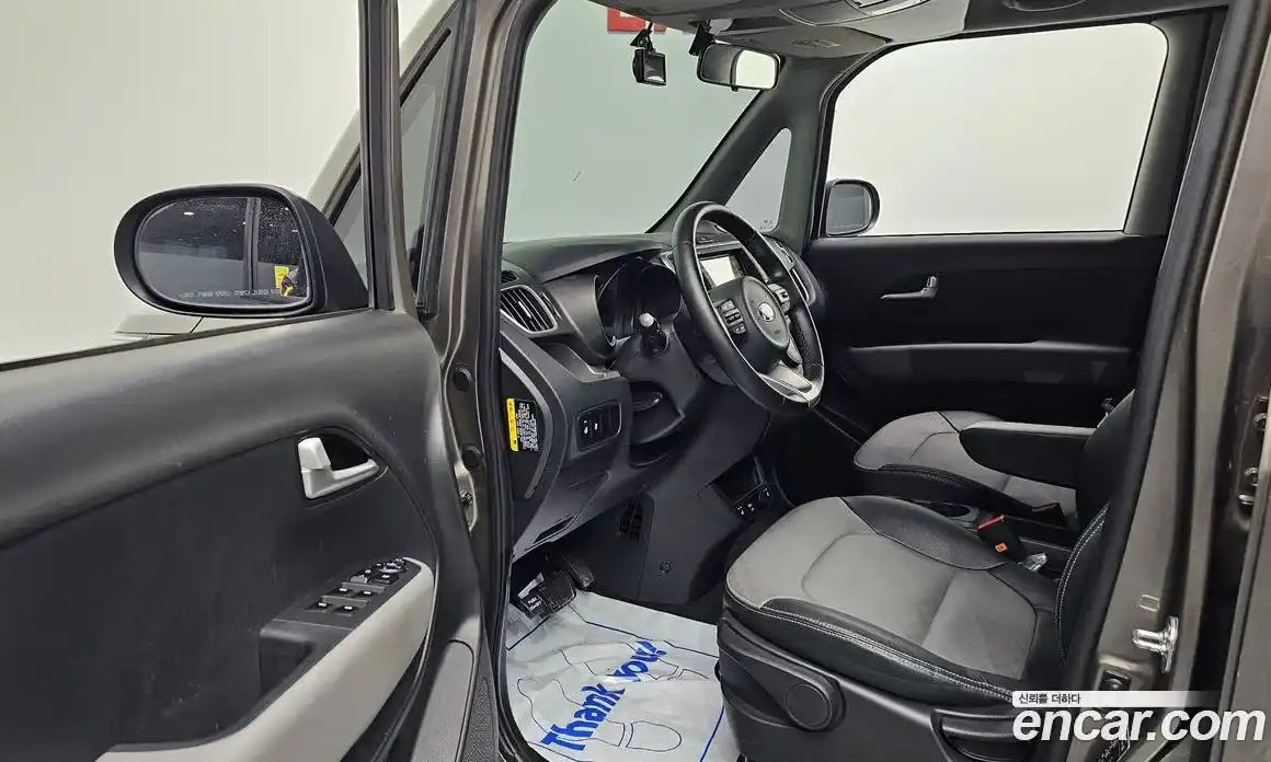 Kia Ray 2021 1.0 Автомат в Москве № 522718, фото 10