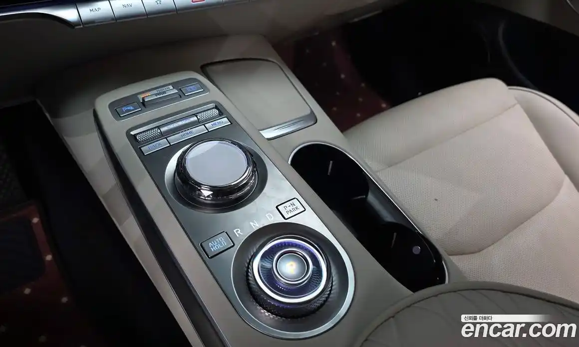 Genesis GV70 2022 2.5 Автомат в Москве № 524081, фото 9