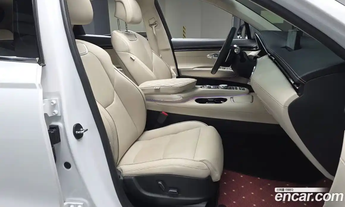 Genesis GV70 2022 2.5 Автомат в Москве № 524081, фото 10