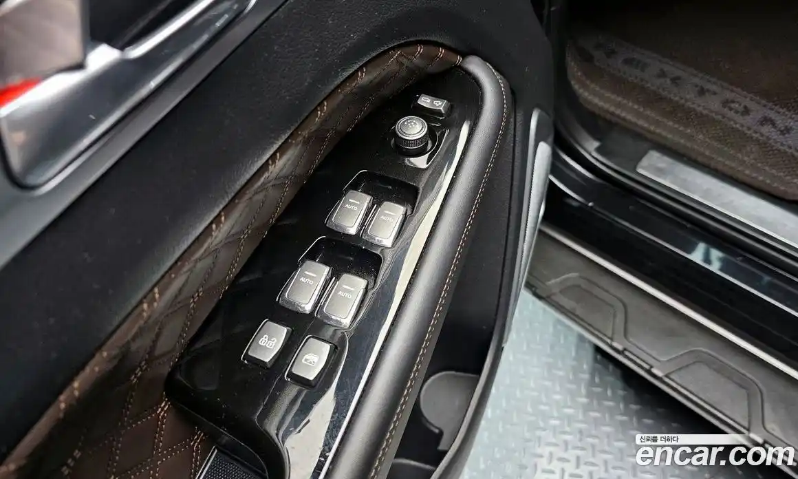 SsangYong Rexton 2023 2.2 Автомат в Москве № 526259, фото 17