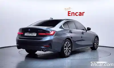 BMW 3-Series 2022 2.0 Автомат в Москве № 527519, миниатюра 2