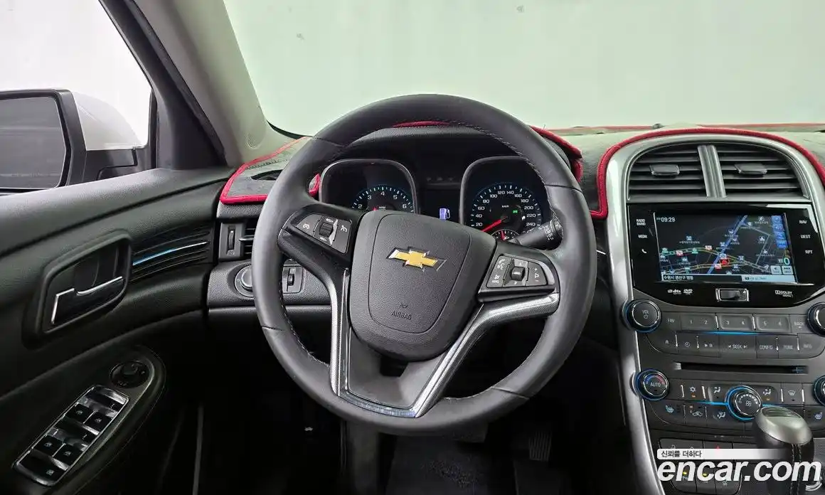 Chevrolet Malibu 2015 2.0 Автомат в Москве № 528137, фото 12