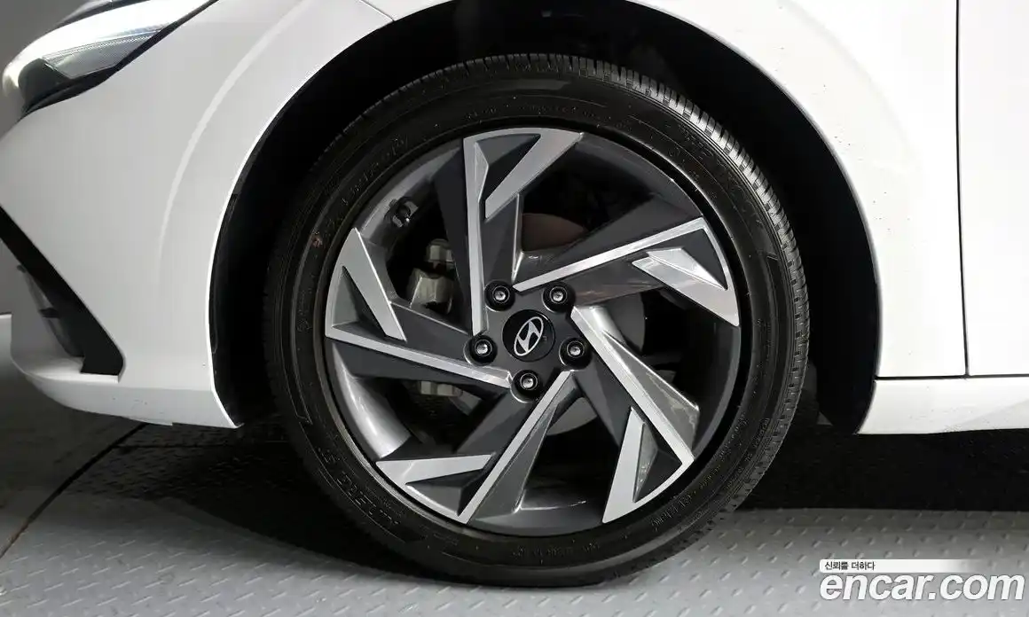 Hyundai Avante 2024 1.6 Автомат в Москве № 529404, фото 5