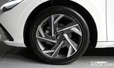 Hyundai Avante 2024 1.6 Автомат в Москве № 529404, миниатюра 5