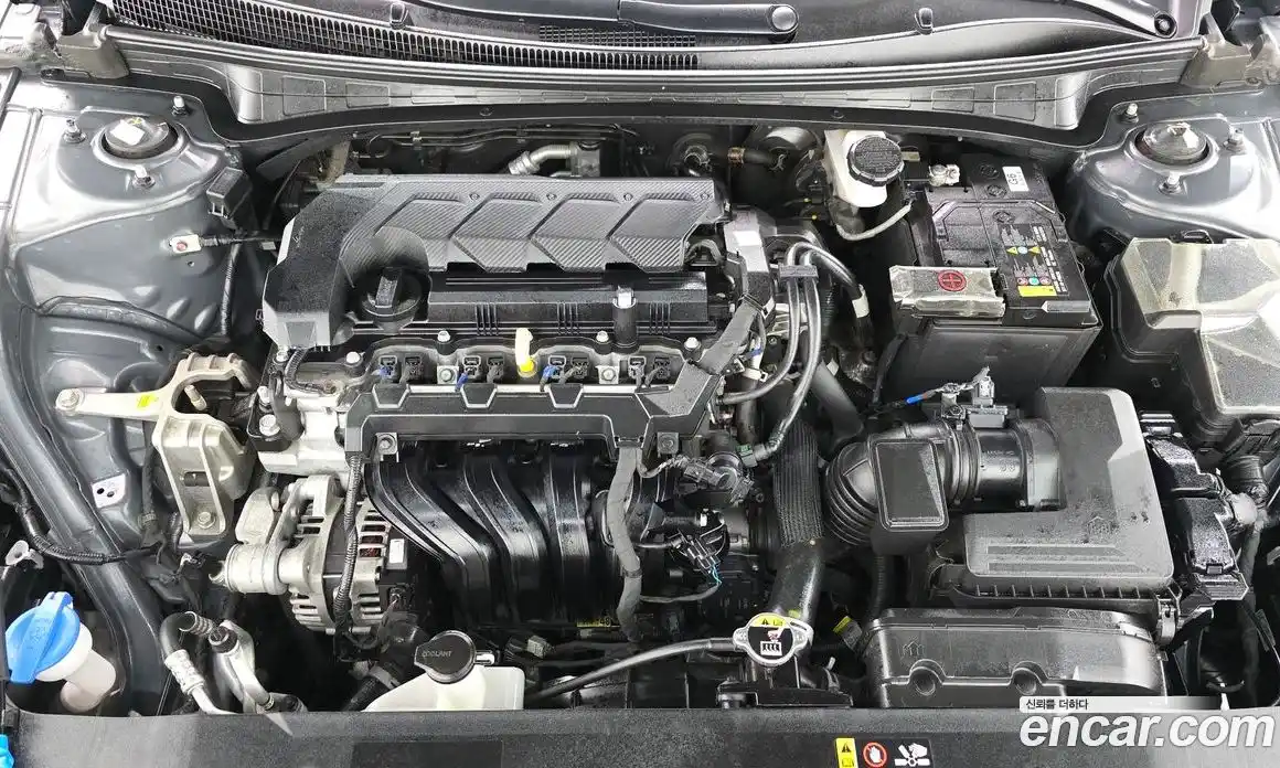 Hyundai Avante 2023 1.6 Автомат в Москве № 529964, фото 6