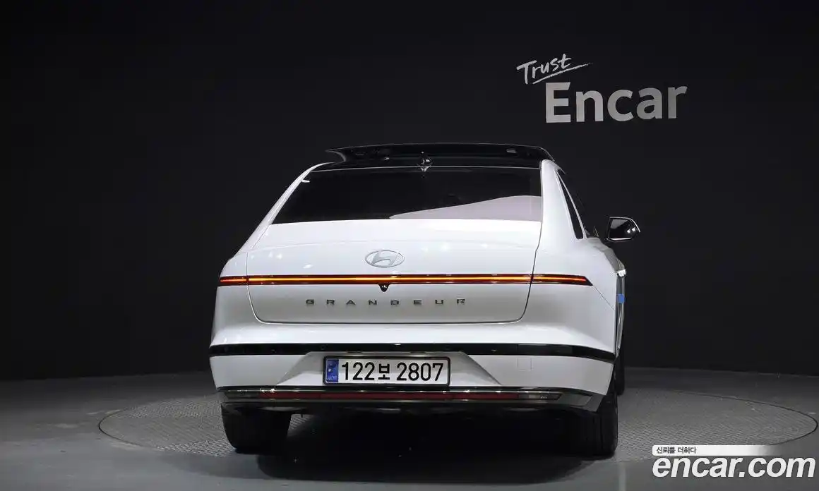 Hyundai Grandeur 2024 1.6 Автомат в Москве № 530138, фото 4