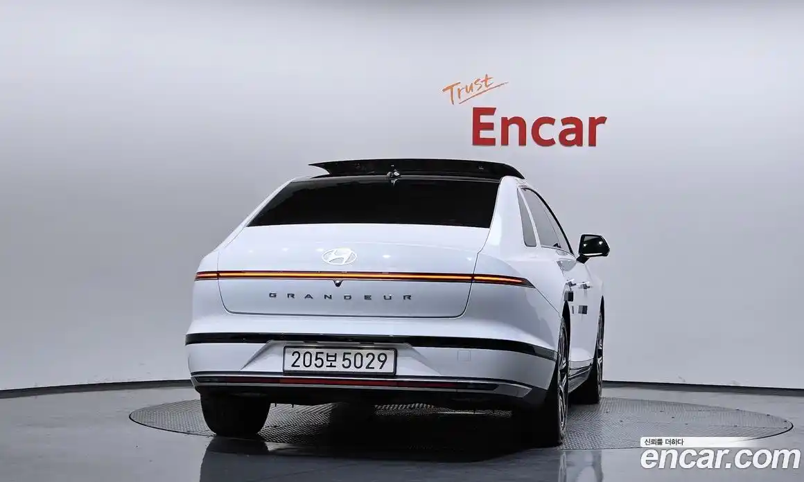 Hyundai Grandeur 2023 3.5 Автомат в Москве № 530810, фото 4