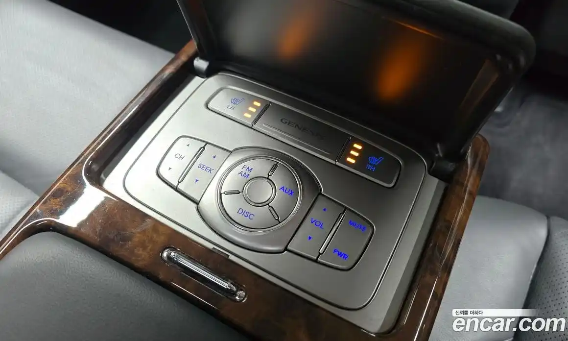 Hyundai Genesis 2009 3.3 Автомат в Москве № 531120, фото 19