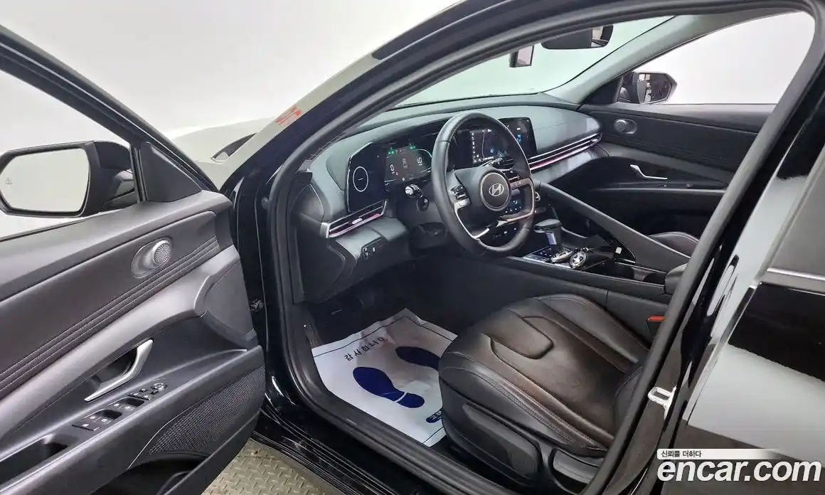 Hyundai Avante 2024 1.6 Автомат в Москве № 531311, фото 10