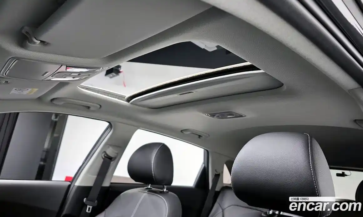 Kia Niro 2022 0.1 Автомат в Москве № 532254, фото 19