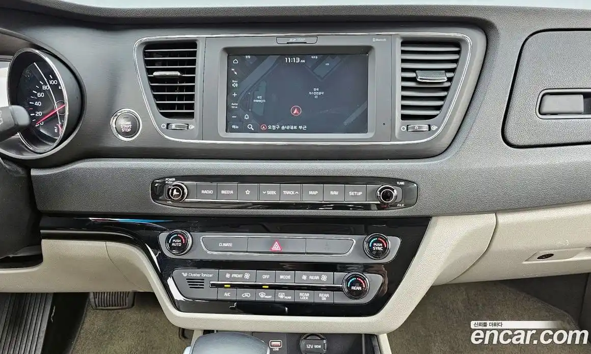 Kia Canival 2020 2.2 Автомат в Москве № 532608, фото 14