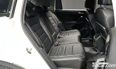 Volkswagen Tiguan 2020 2.0 Автомат в Москве № 533645, миниатюра 12