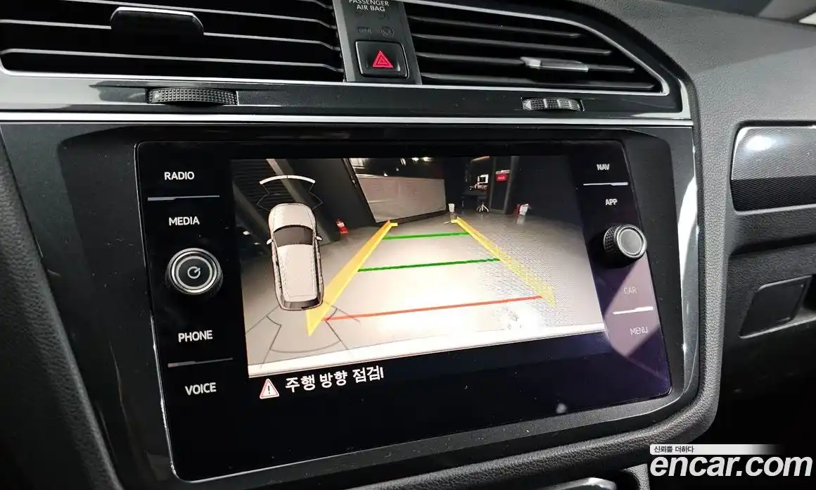 Volkswagen Tiguan 2020 2.0 Автомат в Москве № 533645, фото 15