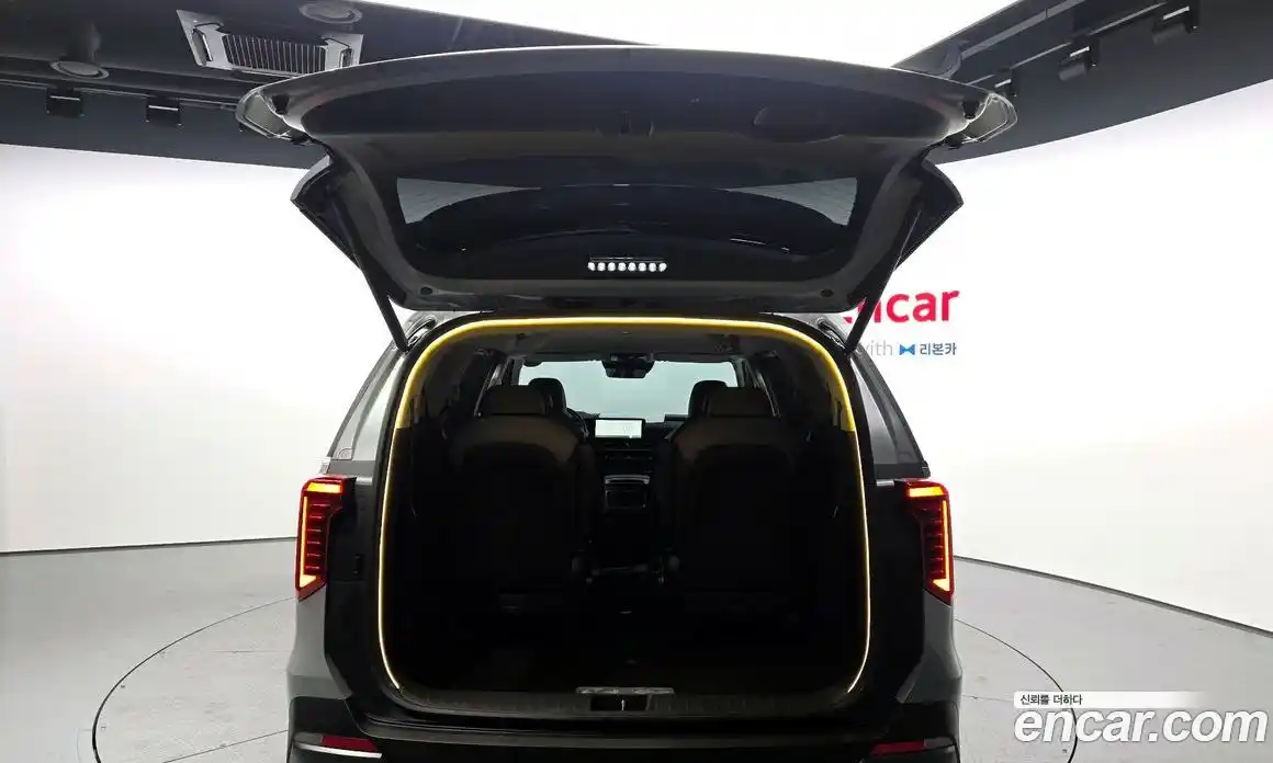 Kia Canival 2024 2.2 Автомат в Москве № 534462, фото 20