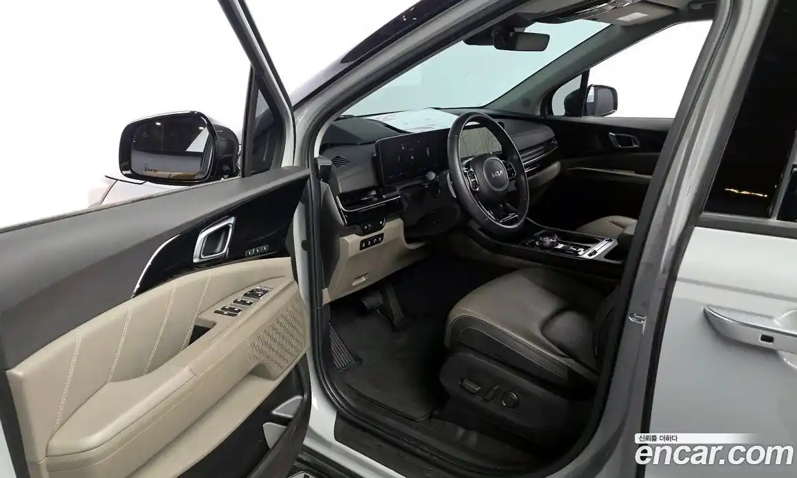 Kia Canival 2024 2.2 Автомат в Москве № 534462, фото 10