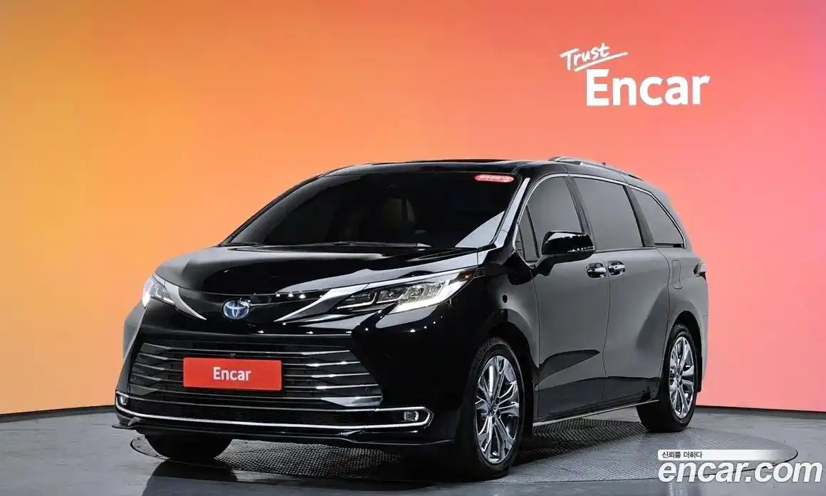 Toyota Sienna 2023 2.5 Автомат в Москве № 535440, фото 20