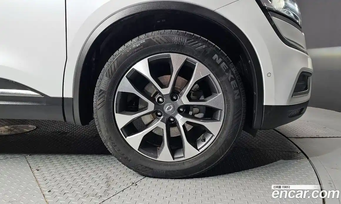 Renault QM6 2017 2.0 Автомат в Москве № 536513, фото 5