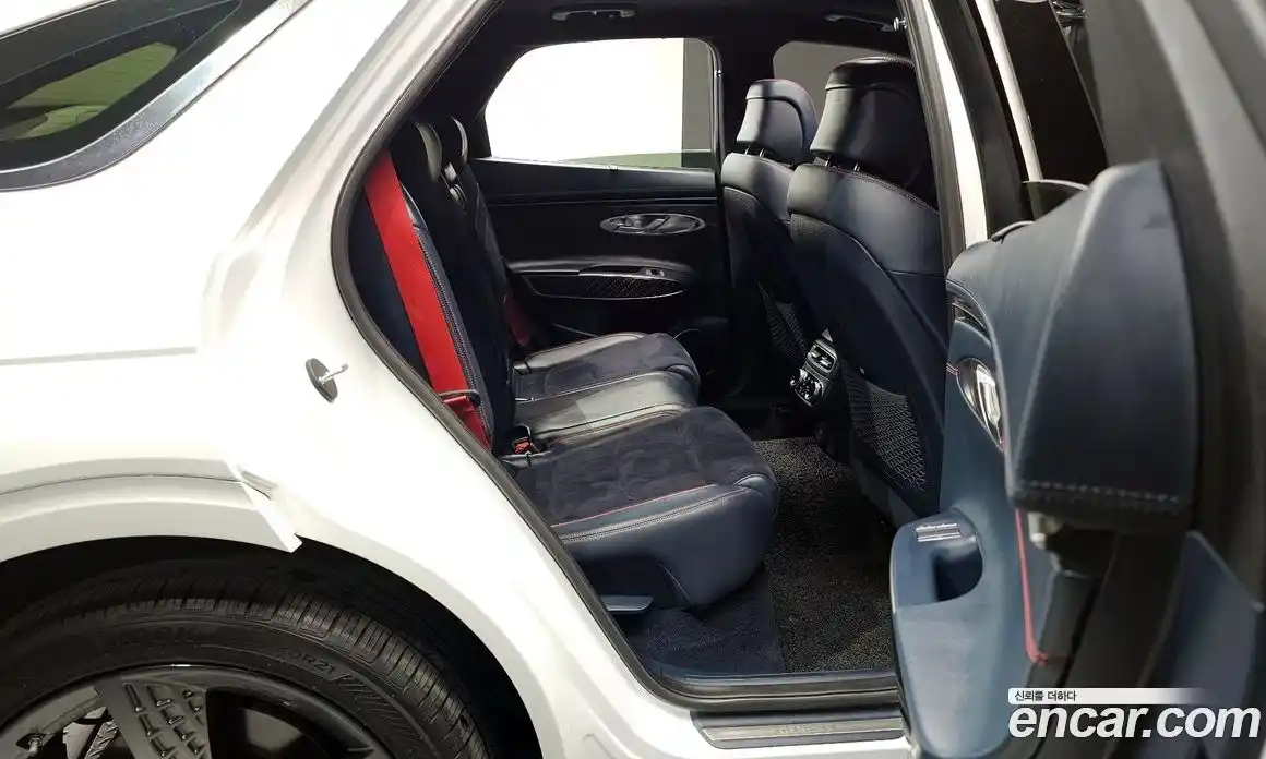 Genesis GV70 2021 2.5 Автомат в Москве № 536735, фото 12