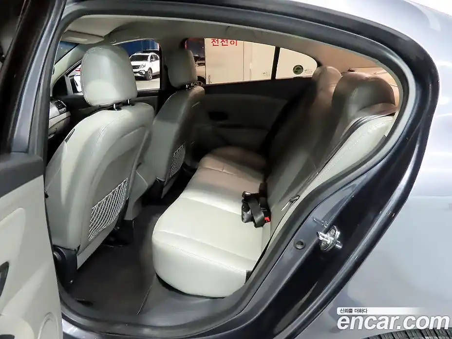 Renault SM3 2011 1.6 Автомат в Москве № 536865, фото 7