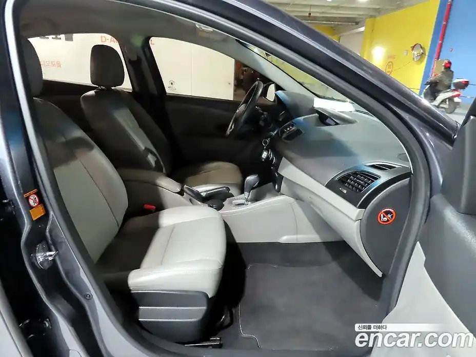 Renault SM3 2011 1.6 Автомат в Москве № 536865, фото 8