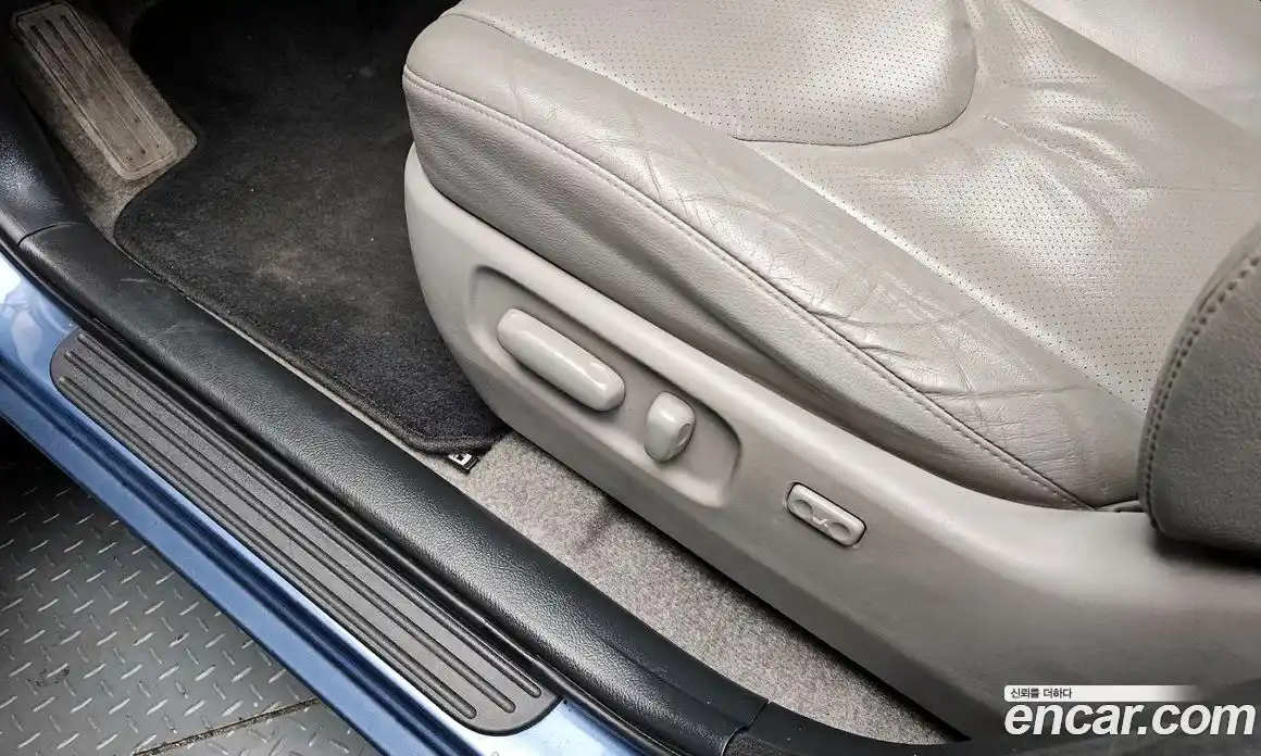 Toyota RAV4 2010 2.5 Автомат в Москве № 537181, фото 18