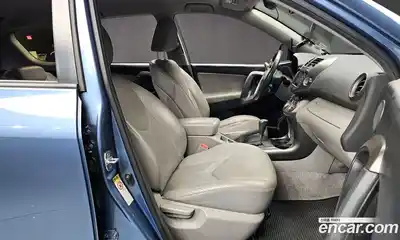 Toyota RAV4 2010 2.5 Автомат в Москве № 537181, миниатюра 10