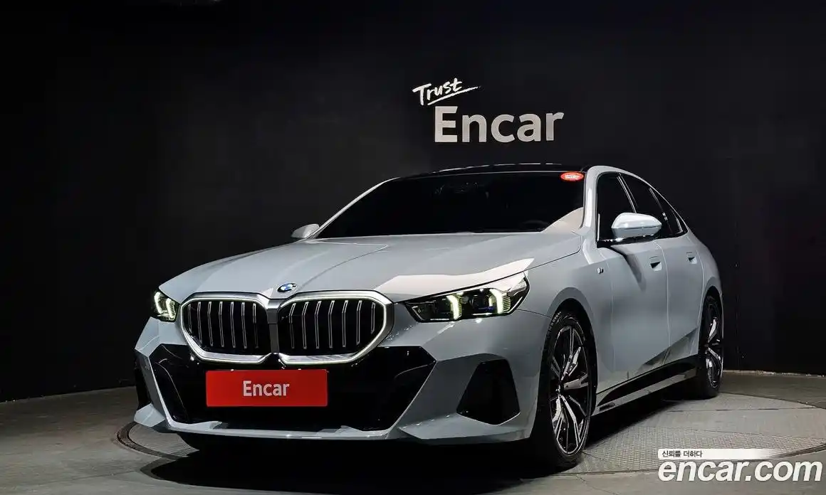 BMW 5-Series 2024 2.0 Автомат в Москве № 537757, фото 1