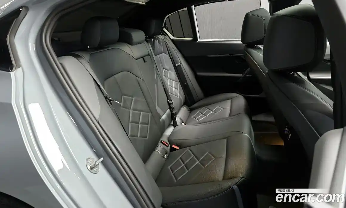 BMW 5-Series 2024 2.0 Автомат в Москве № 537757, фото 12