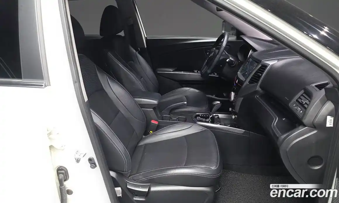 SsangYong TIBOLI 2018 1.6 Автомат в Москве № 538490, фото 11