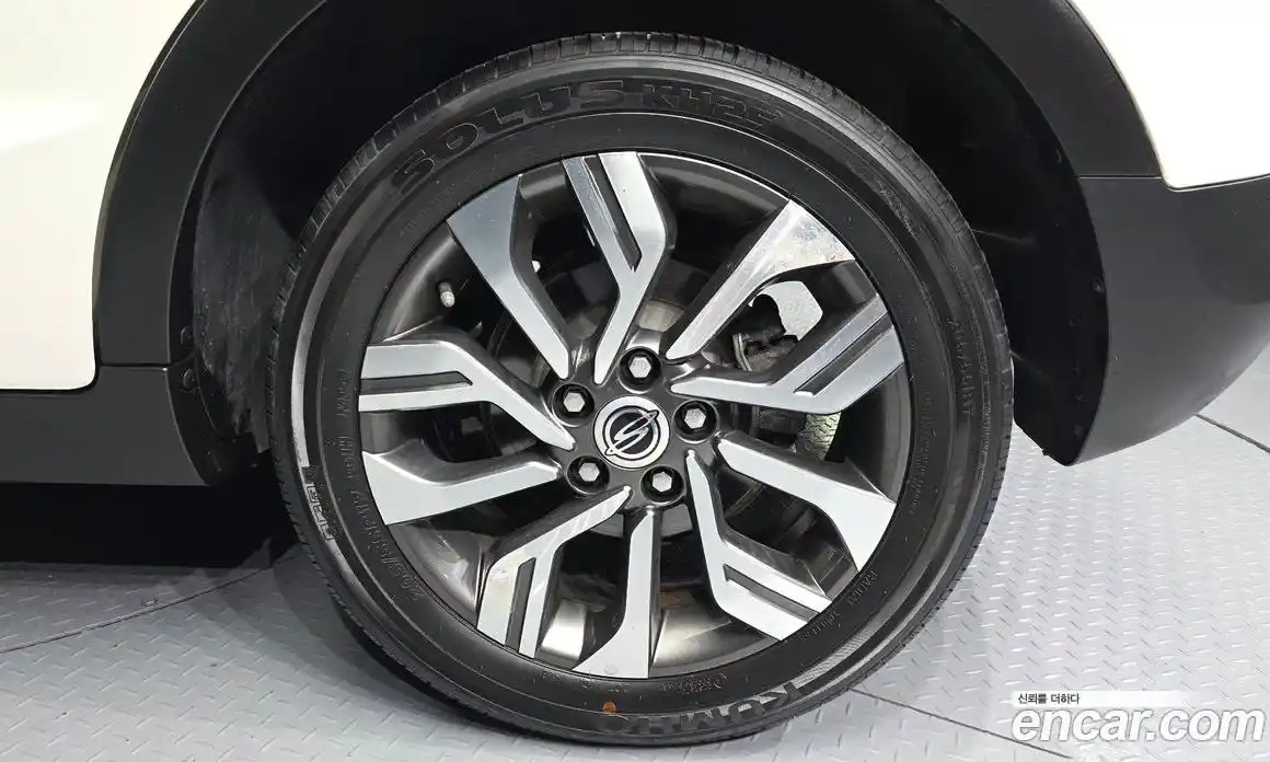 SsangYong TIBOLI 2018 1.6 Автомат в Москве № 538490, фото 5