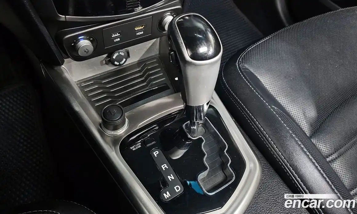 SsangYong TIBOLI 2015 1.6 Автомат в Москве № 539371, фото 9