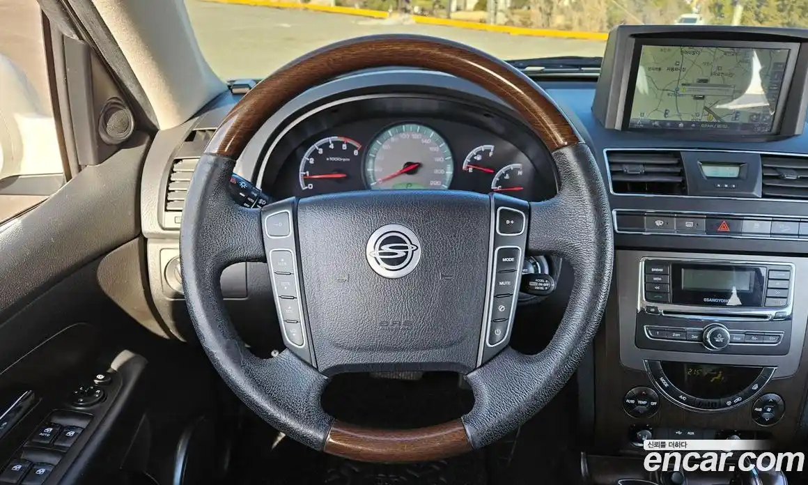 SsangYong Rexton 2013 2.0 Автомат в Москве № 539396, фото 15