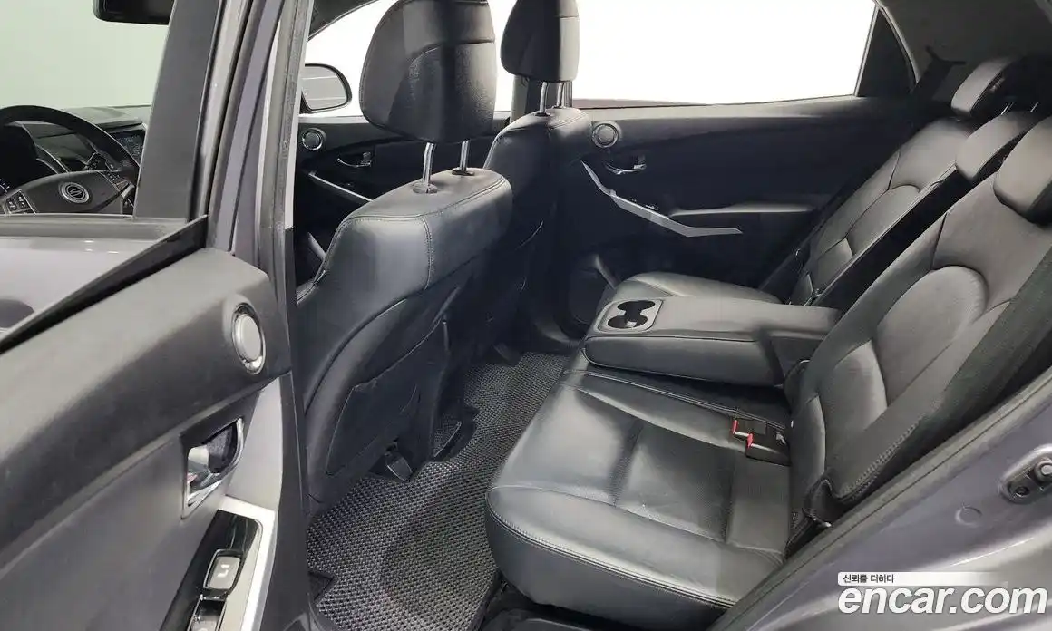 SsangYong Korando 2014 2.0 Автомат в Москве № 539472, фото 11