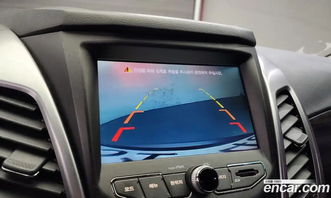 SsangYong Korando 2014 2.0 Автомат в Москве № 539472, фото 17