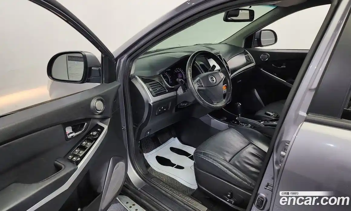 SsangYong Korando 2014 2.0 Автомат в Москве № 539472, фото 10