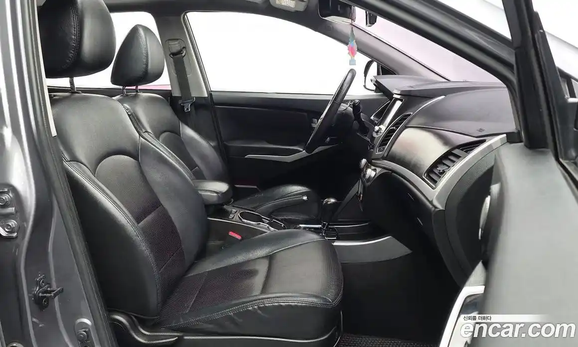 SsangYong Korando 2014 2.0 Автомат в Москве № 539584, фото 11