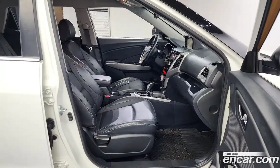 SsangYong TIBOLI 2015 1.6 Автомат в Москве № 539642, фото 13