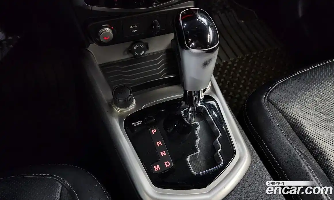 SsangYong TIBOLI 2015 1.6 Автомат в Москве № 539642, фото 9