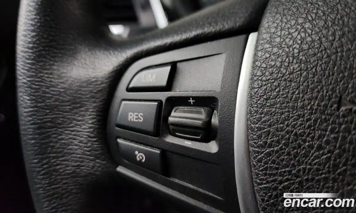 BMW 3-Series 2018 2.0 Автомат в Москве № 540837, фото 14