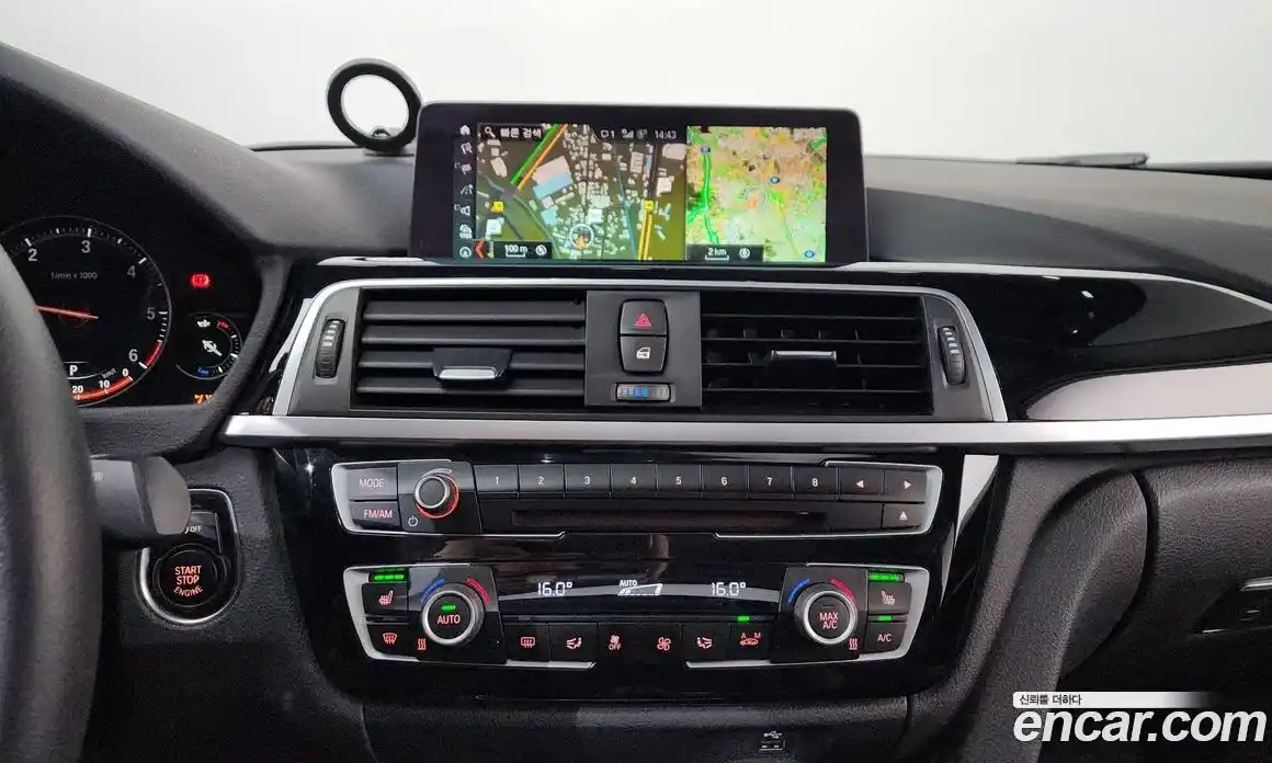 BMW 3-Series 2018 2.0 Автомат в Москве № 540837, фото 15