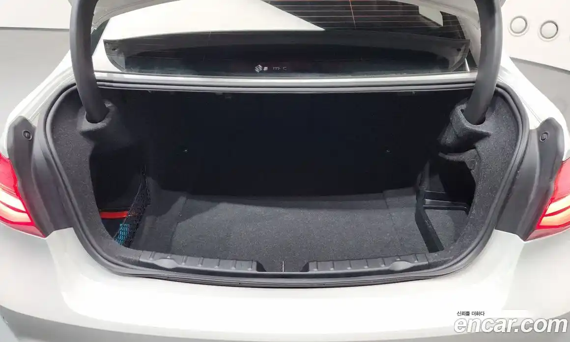 BMW 3-Series 2018 2.0 Автомат в Москве № 540837, фото 20