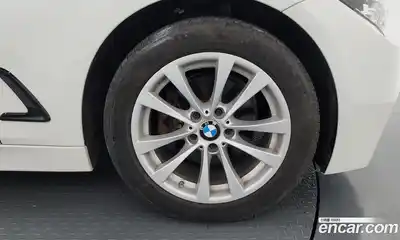 BMW 3-Series 2018 2.0 Автомат в Москве № 540837, миниатюра 5
